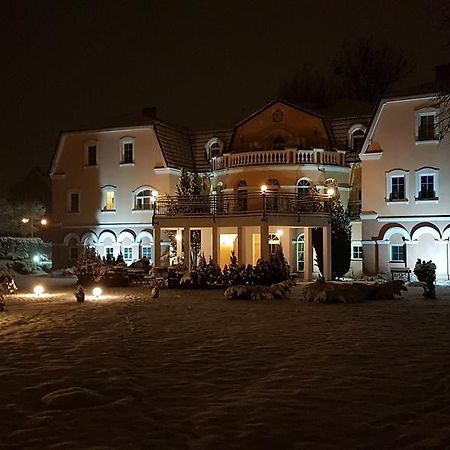 Hotel Regius オポーレ エクステリア 写真