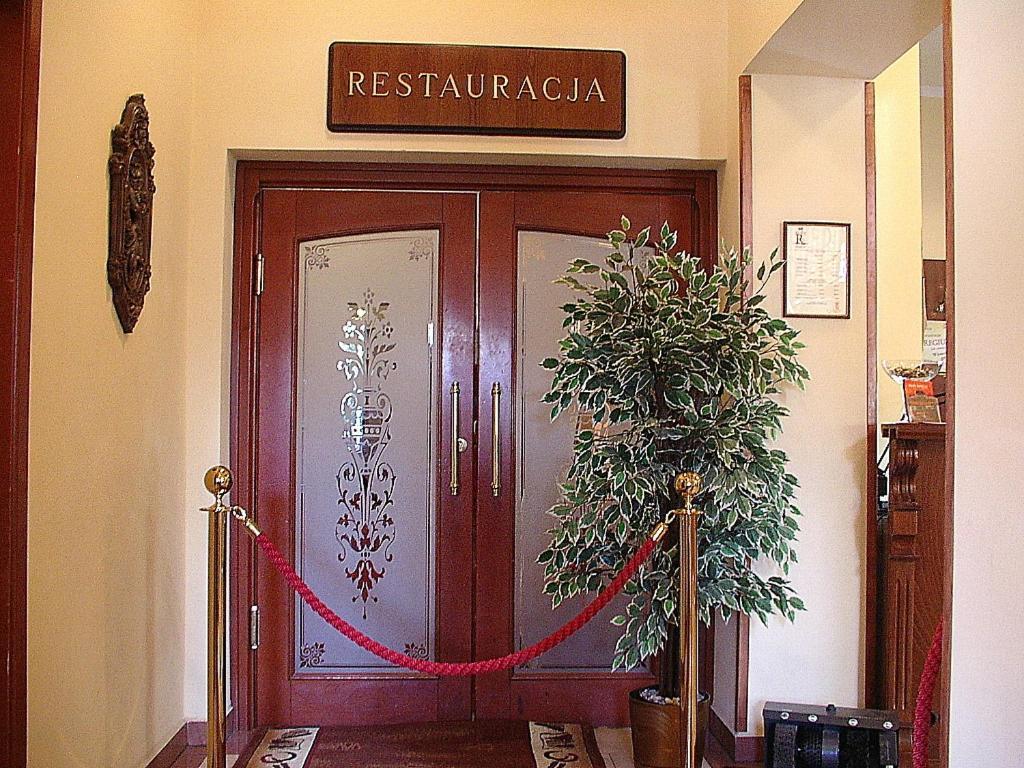 Hotel Regius オポーレ エクステリア 写真
